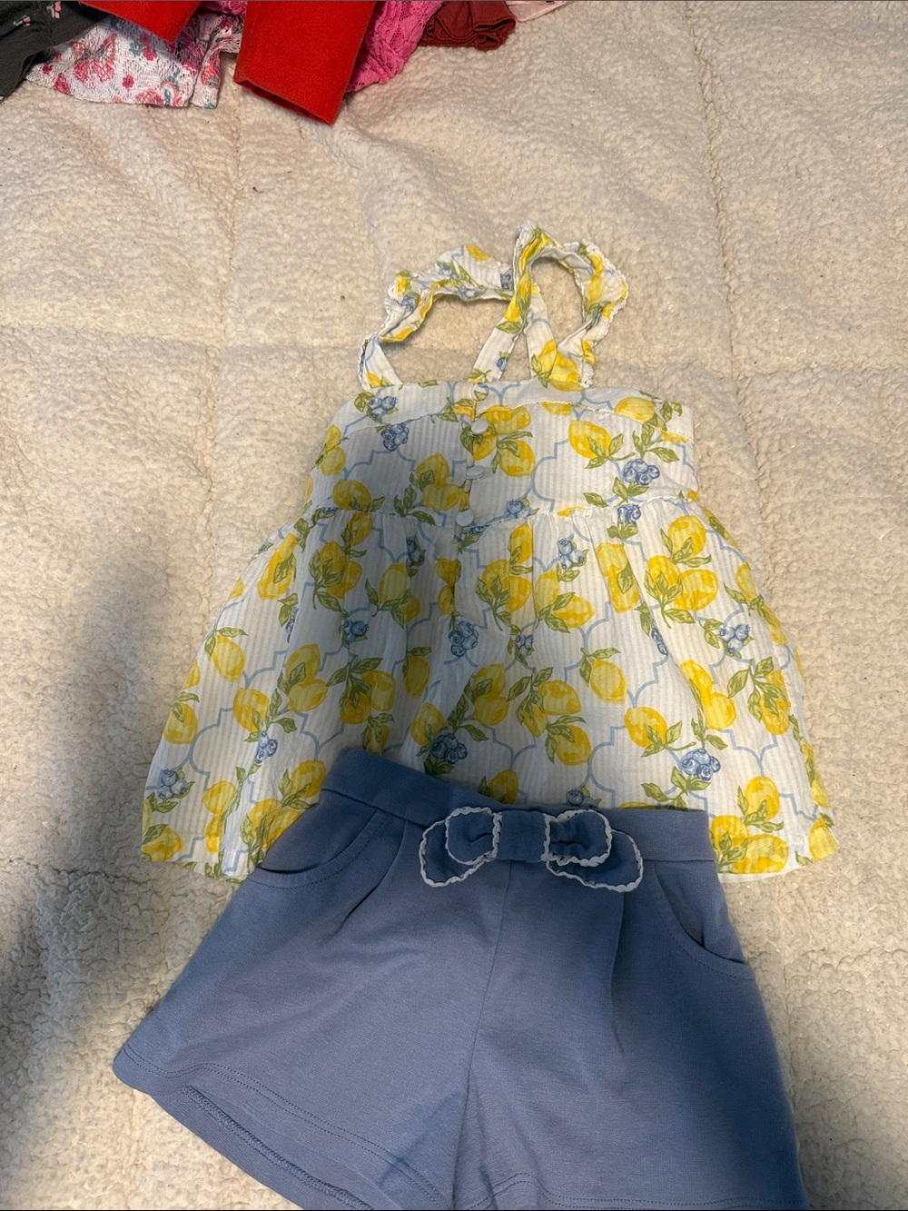 Kids clothing item identification